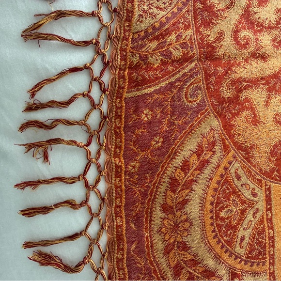 Paisley Patterned Textile - Picture 4 of 12